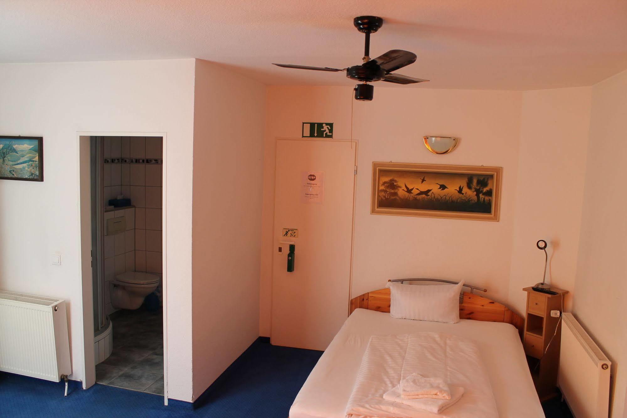 City Lounge Hotel Düsseldorf Zewnętrze zdjęcie